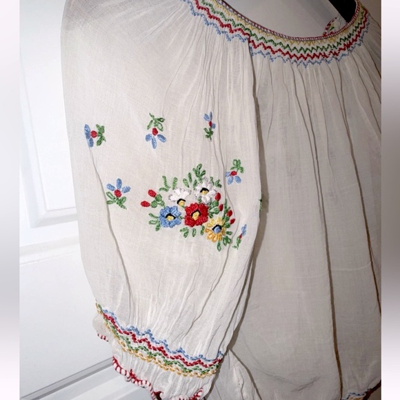 Vintage Hungarian Hand Embroidered Top | Penny Lane 1930’s boho flower child XS - Picture 11 of 16